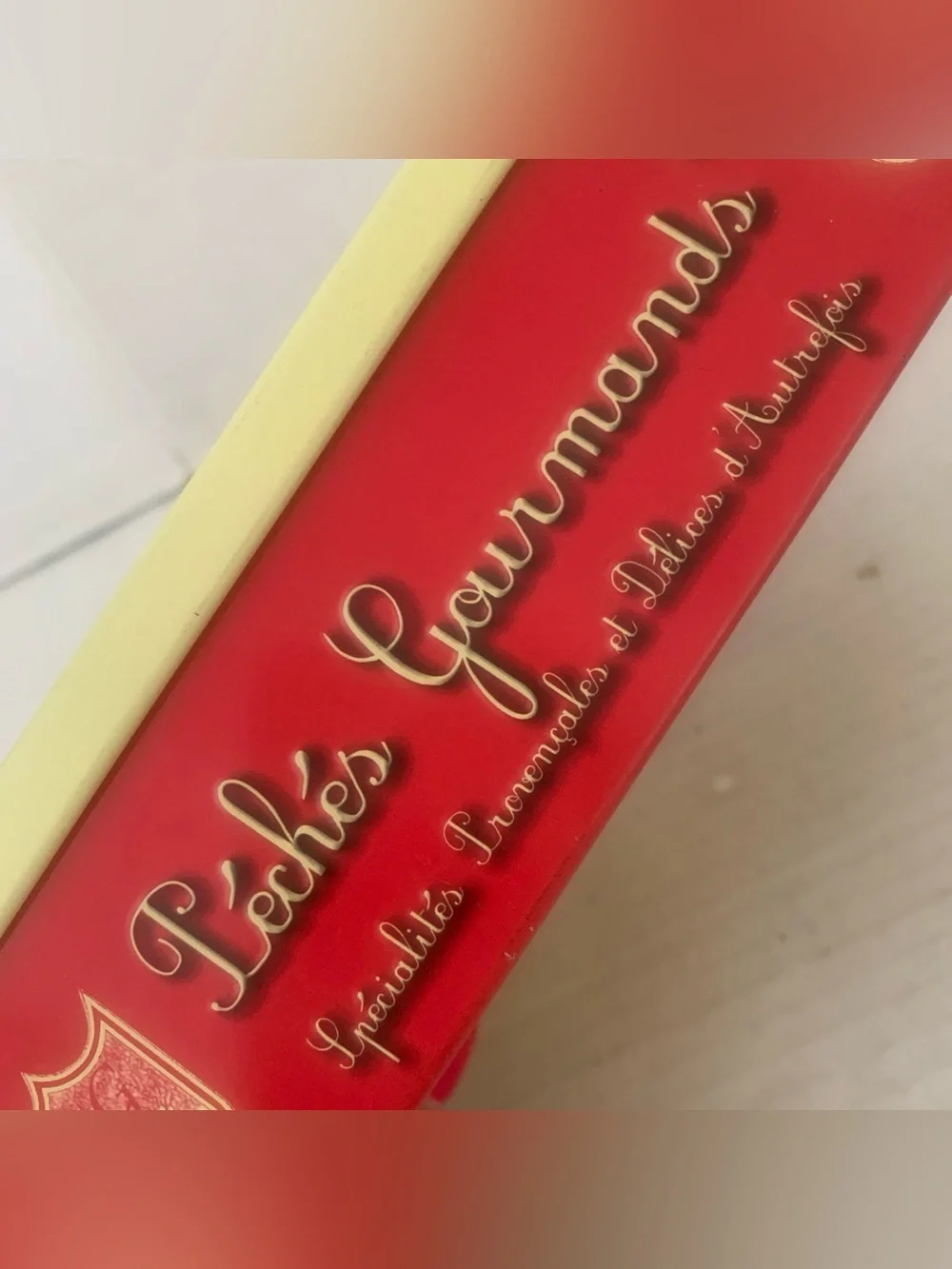 Vintage Peches Gouramand French Pastry Biscuit Chocolats Tin French Cafe's